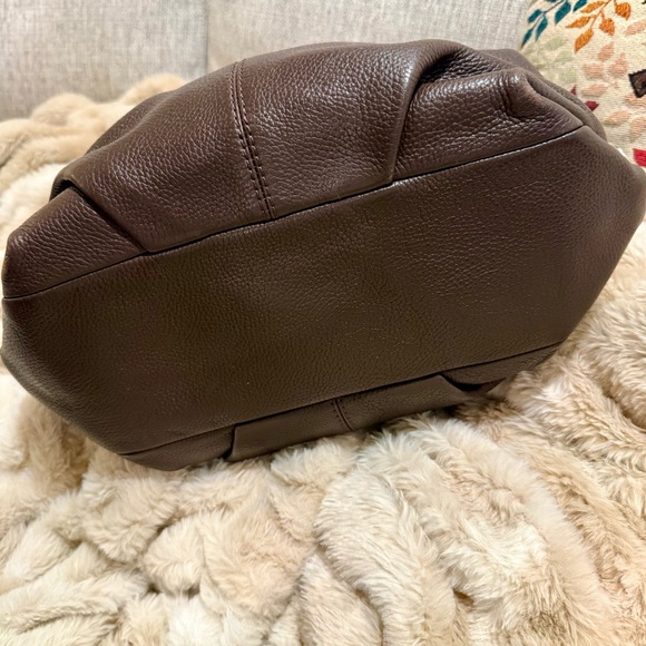 Coach Duffle Convertible Brown Pebble Leather/Lavender Lining Crossbody/Shoulder - Picture 6 of 9